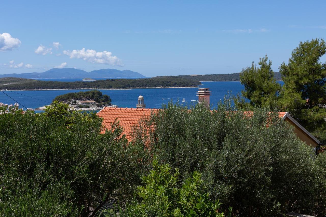 Jakic 1 * Hvar Town